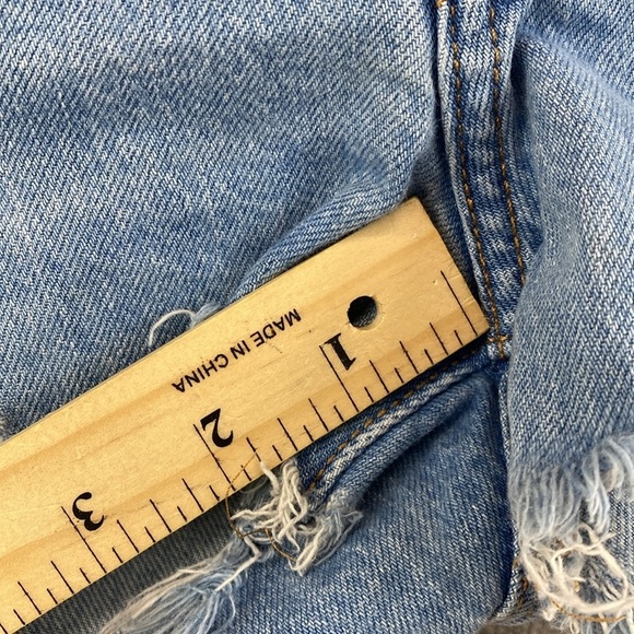 Levi’s 501 cut off shorts size 25 inseam 2” coastal cowgirl cheeky western boho - Picture 2 of 9